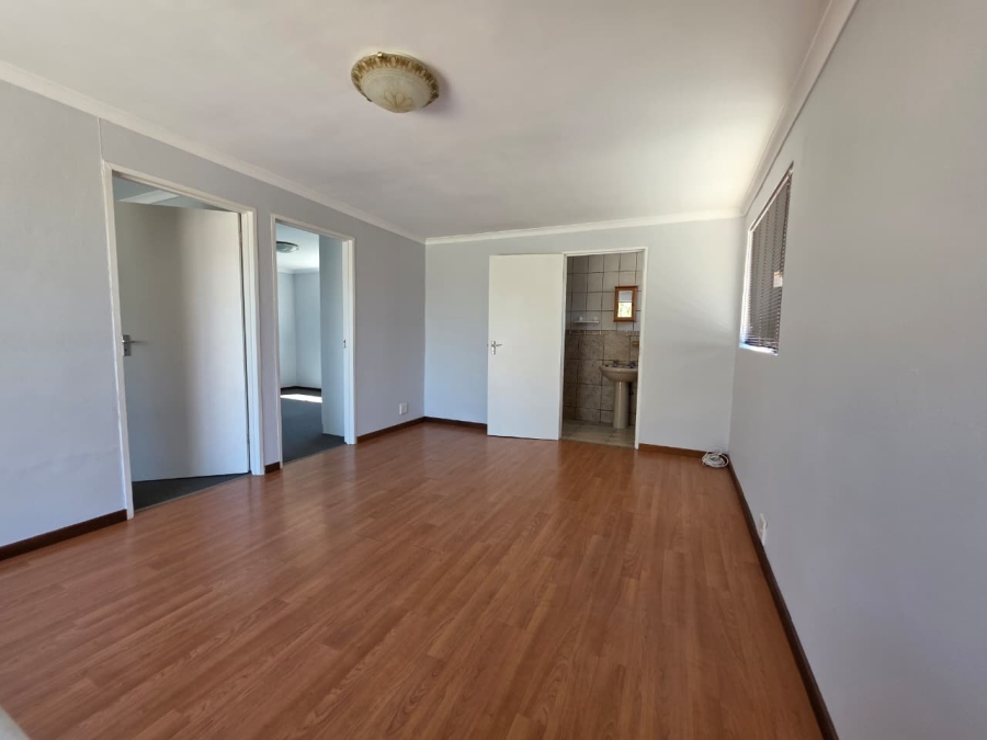 6 Bedroom Property for Sale in Lochnerhof Western Cape